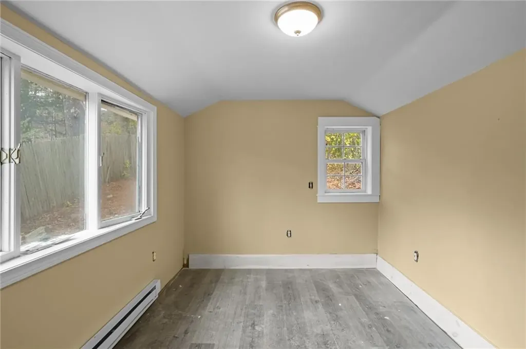 51 Knotty Oak Shore Coventry RI 02816