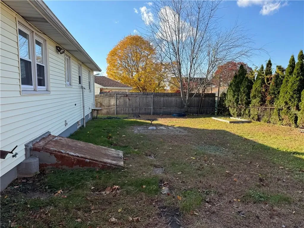 12 Devon Street Providence RI 02904