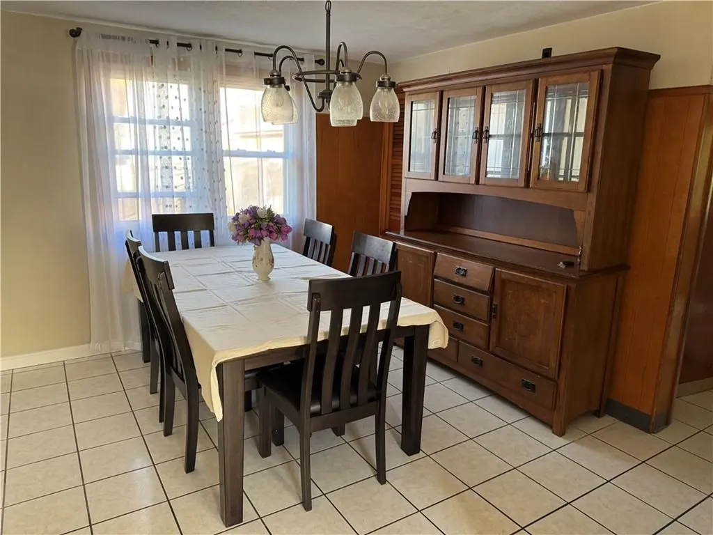 12 Devon Street Providence RI 02904