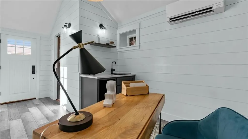 39 Connection Street Newport RI 02840