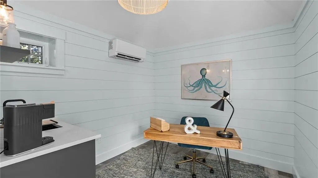 39 Connection Street Newport RI 02840