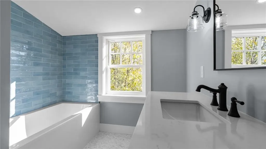 39 Connection Street Newport RI 02840