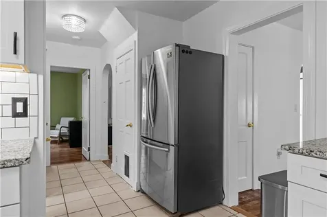 35 Hambly Road Tiverton RI 02878