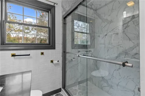 35 Hambly Road Tiverton RI 02878