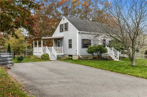 35 Hambly Road Tiverton RI 02878