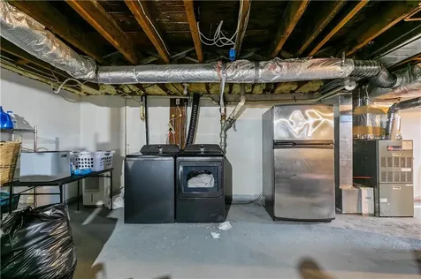 35 Hambly Road Tiverton RI 02878