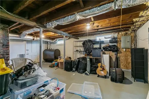 35 Hambly Road Tiverton RI 02878