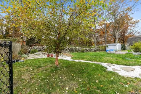 35 Hambly Road Tiverton RI 02878