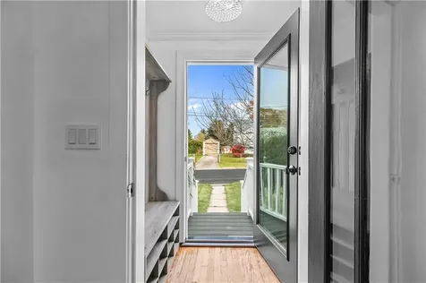 35 Hambly Road Tiverton RI 02878