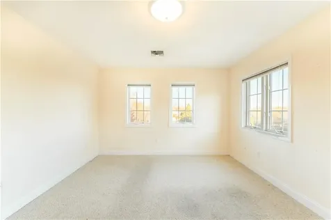 683 Metacom Avenue Bristol RI 02809