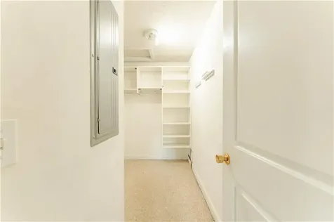 683 Metacom Avenue Bristol RI 02809