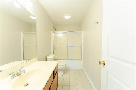 683 Metacom Avenue Bristol RI 02809