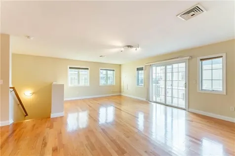 683 Metacom Avenue Bristol RI 02809