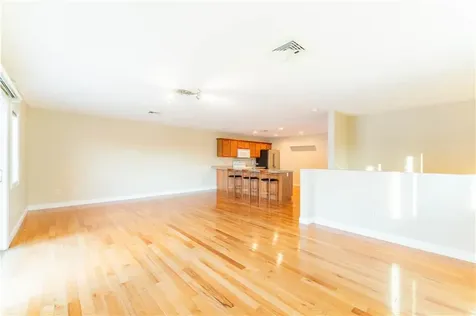 683 Metacom Avenue Bristol RI 02809