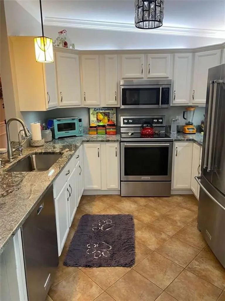 16 Boiling Spring Avenue Westerly RI 02891