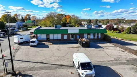 1627 West Main Road Portsmouth RI 02871