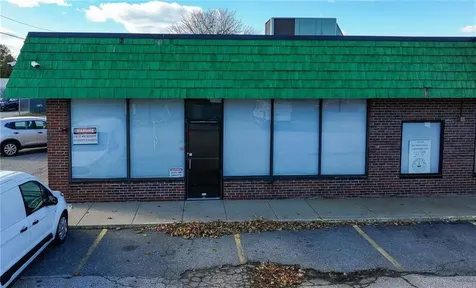 1627 West Main Road Portsmouth RI 02871