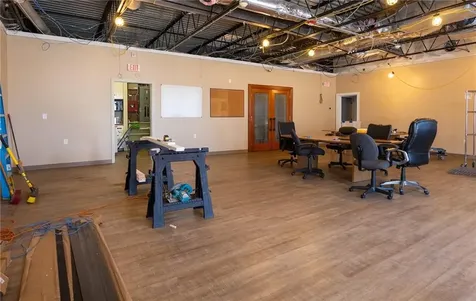 1627 West Main Road Portsmouth RI 02871