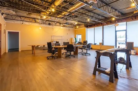 1627 West Main Road Portsmouth RI 02871