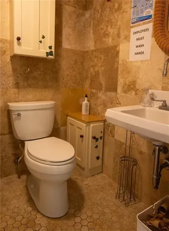 1627 West Main Road Portsmouth RI 02871