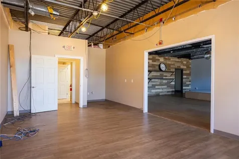 1627 West Main Road Portsmouth RI 02871