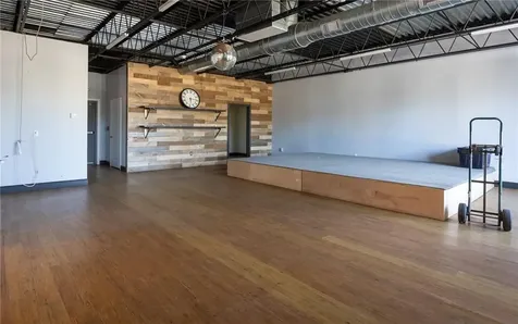 1627 West Main Road Portsmouth RI 02871