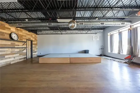 1627 West Main Road Portsmouth RI 02871