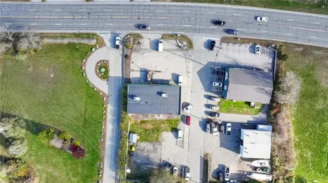 1627 West Main Road Portsmouth RI 02871