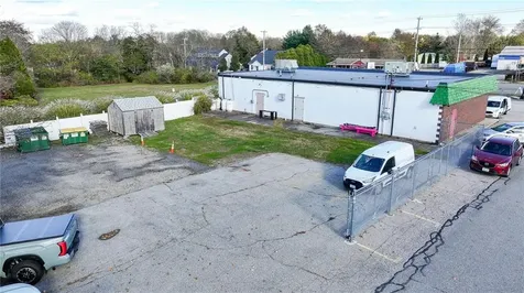 1627 West Main Road Portsmouth RI 02871