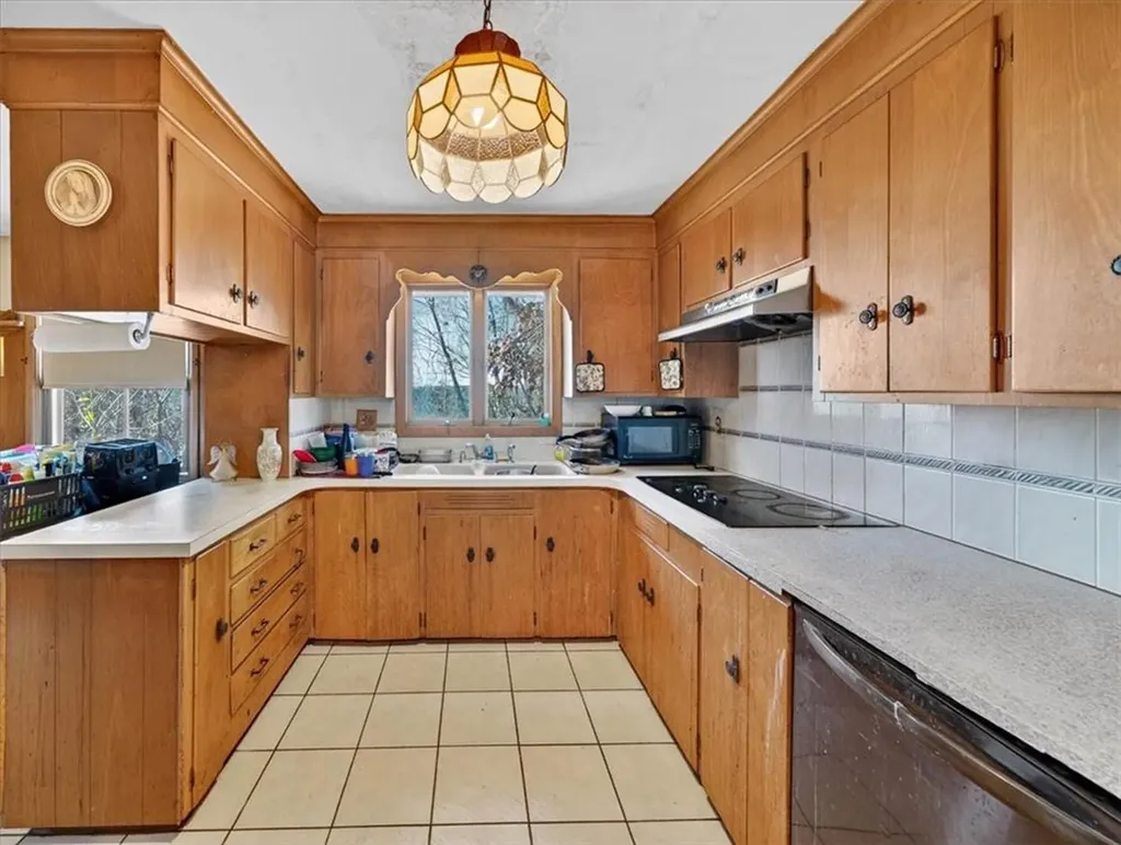 9 Orleans Street Johnston RI 02919