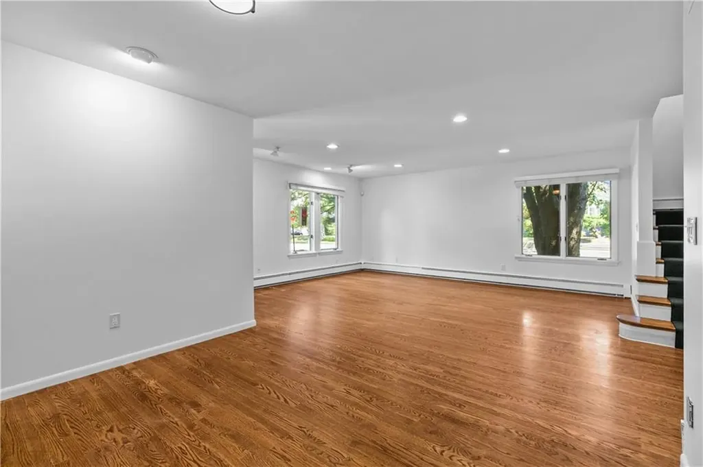 189 Laurel Avenue Providence RI 02906