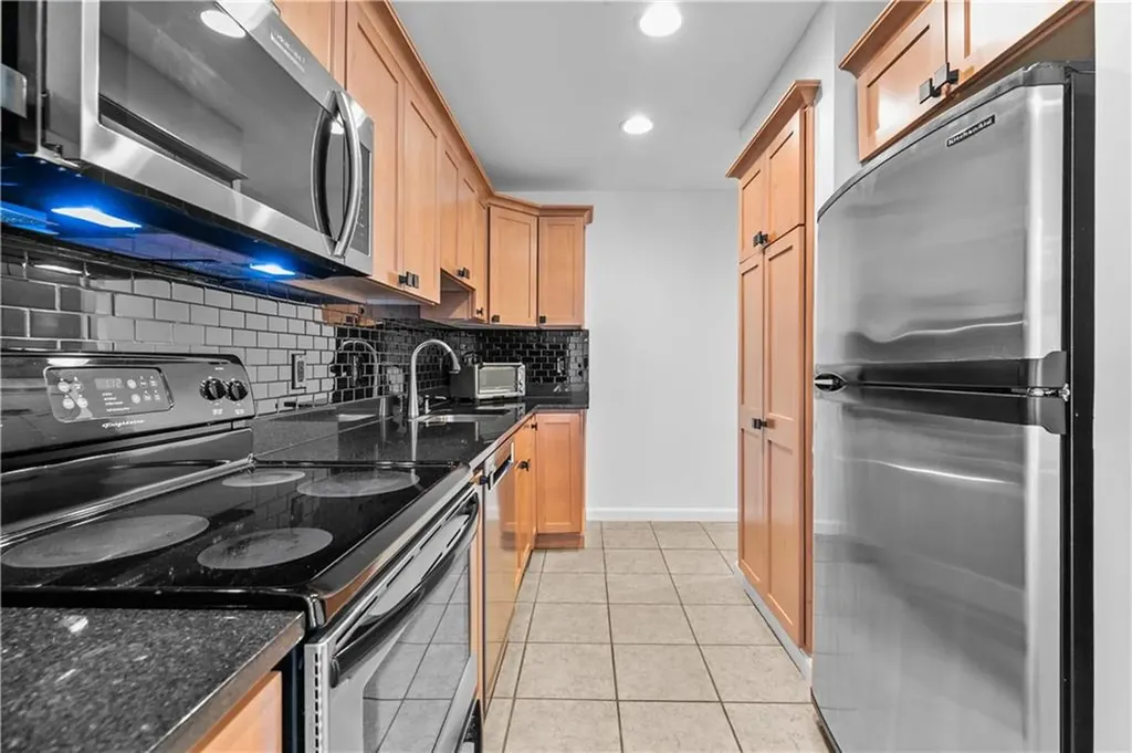 189 Laurel Avenue Providence RI 02906