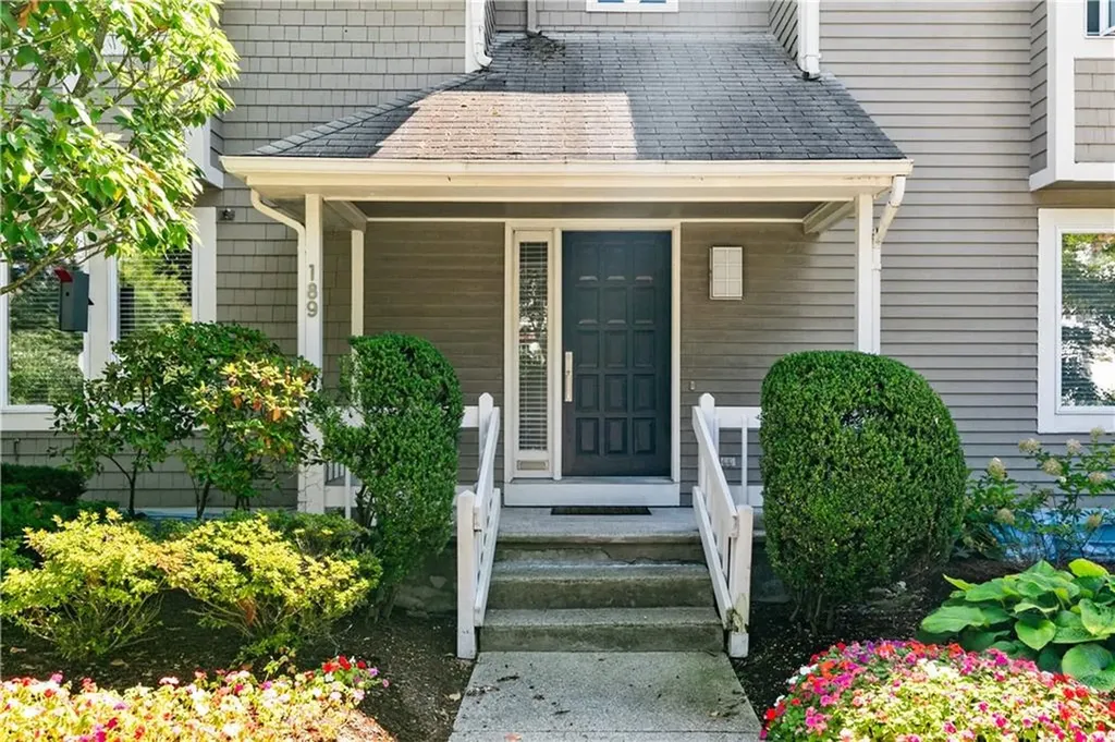 189 Laurel Avenue Providence RI 02906