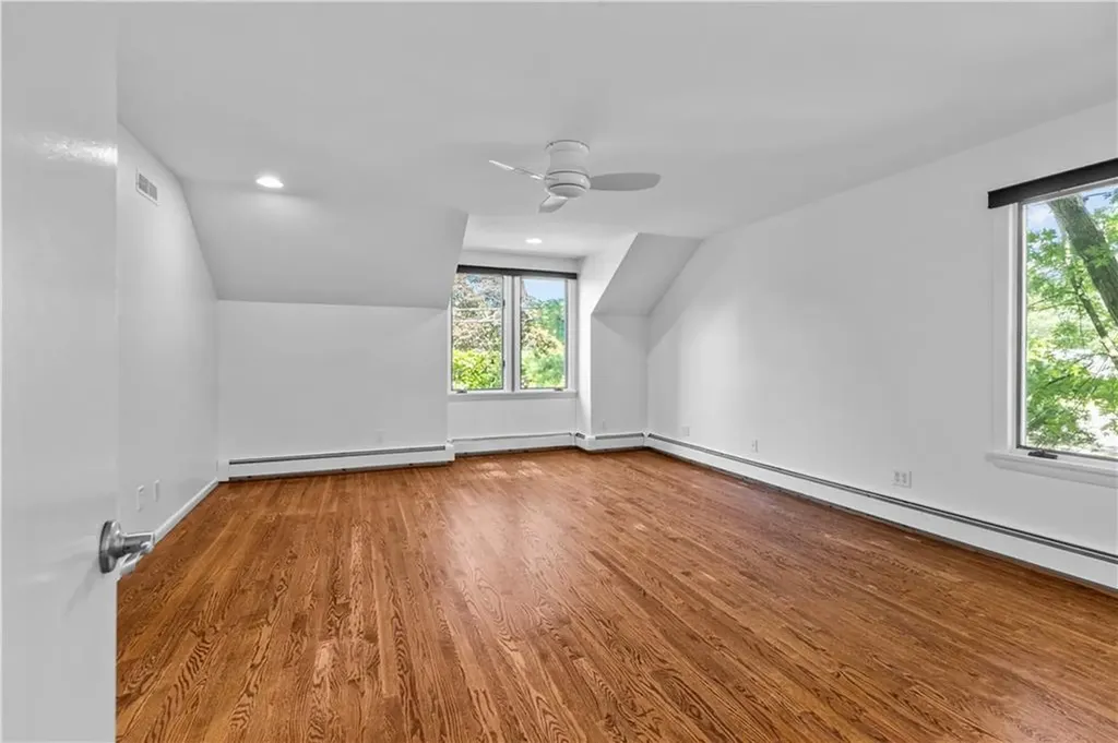 189 Laurel Avenue Providence RI 02906