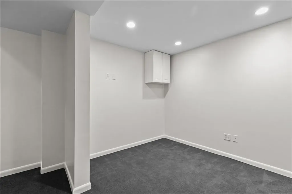 189 Laurel Avenue Providence RI 02906