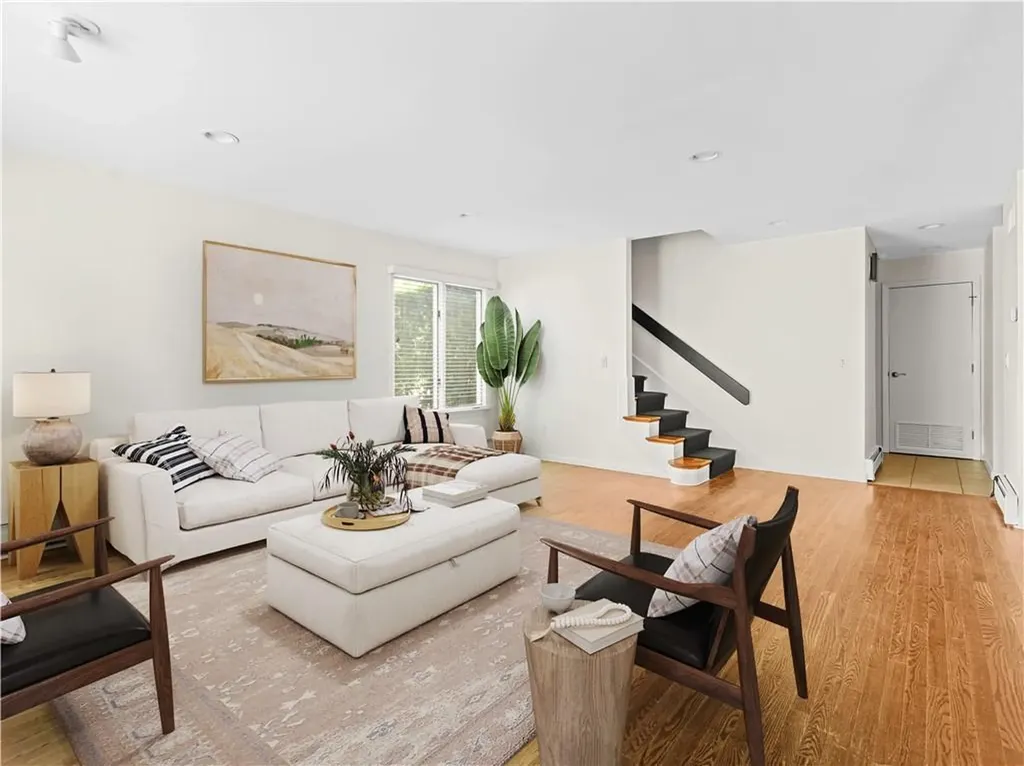 189 Laurel Avenue Providence RI 02906