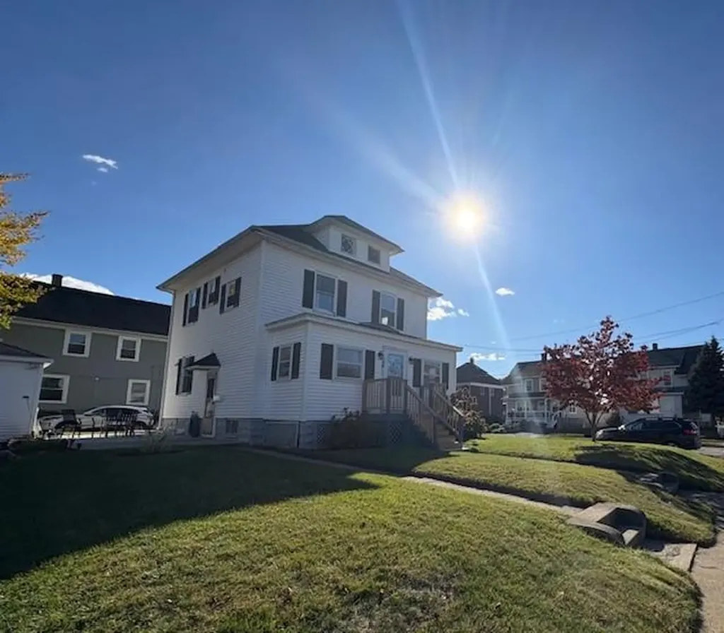 68 Cliffdale Avenue Cranston RI 02905