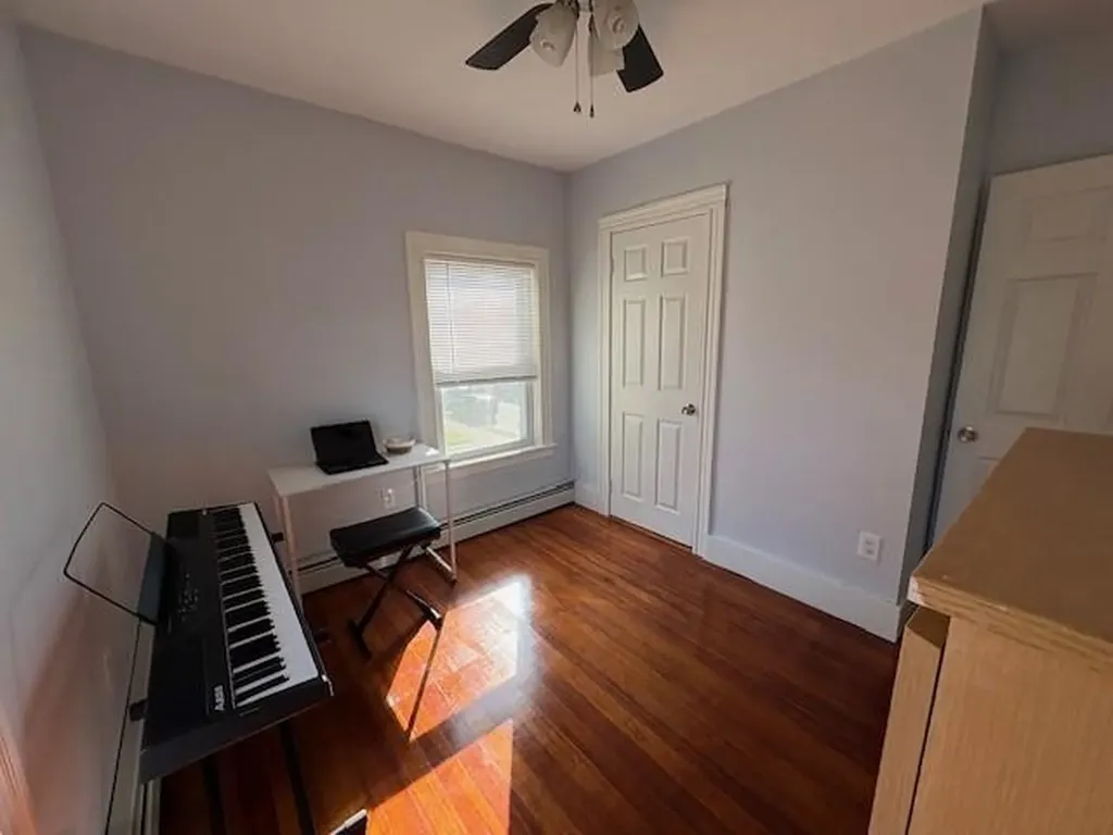 68 Cliffdale Avenue Cranston RI 02905