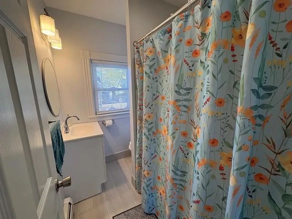 68 Cliffdale Avenue Cranston RI 02905