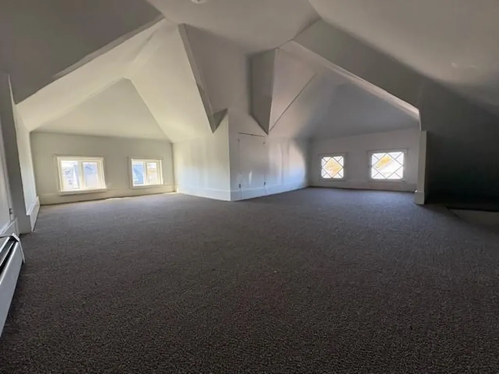 68 Cliffdale Avenue Cranston RI 02905