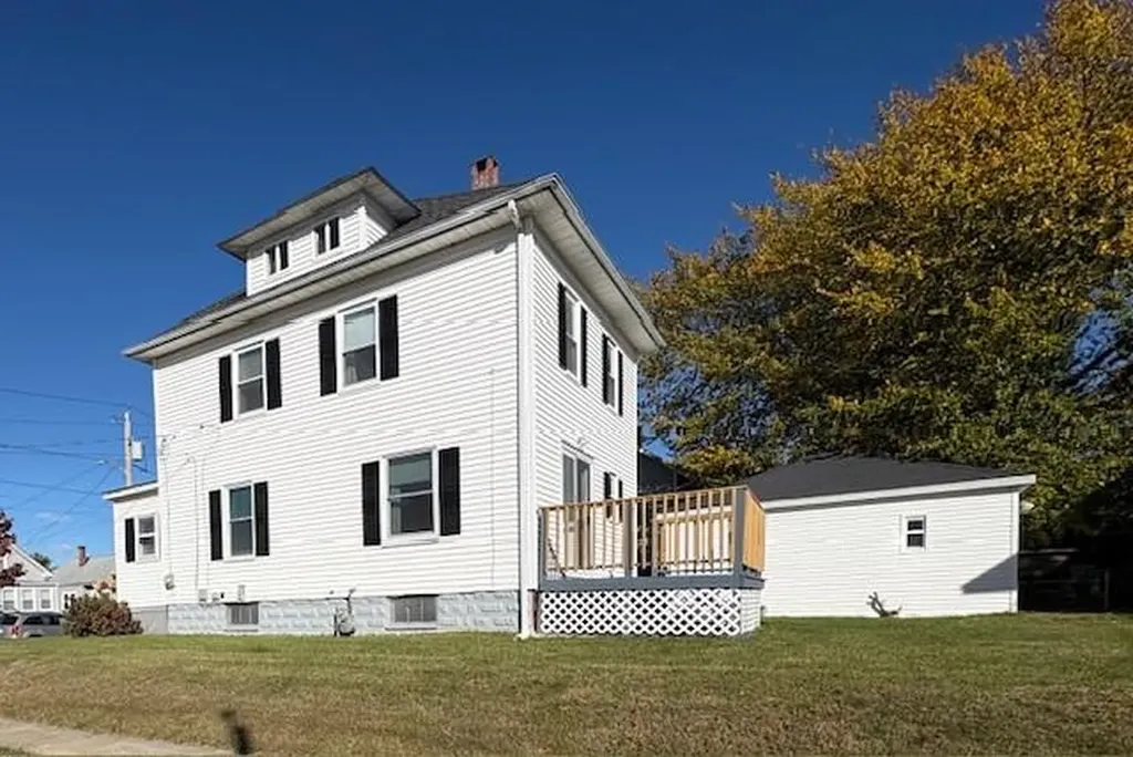 68 Cliffdale Avenue Cranston RI 02905