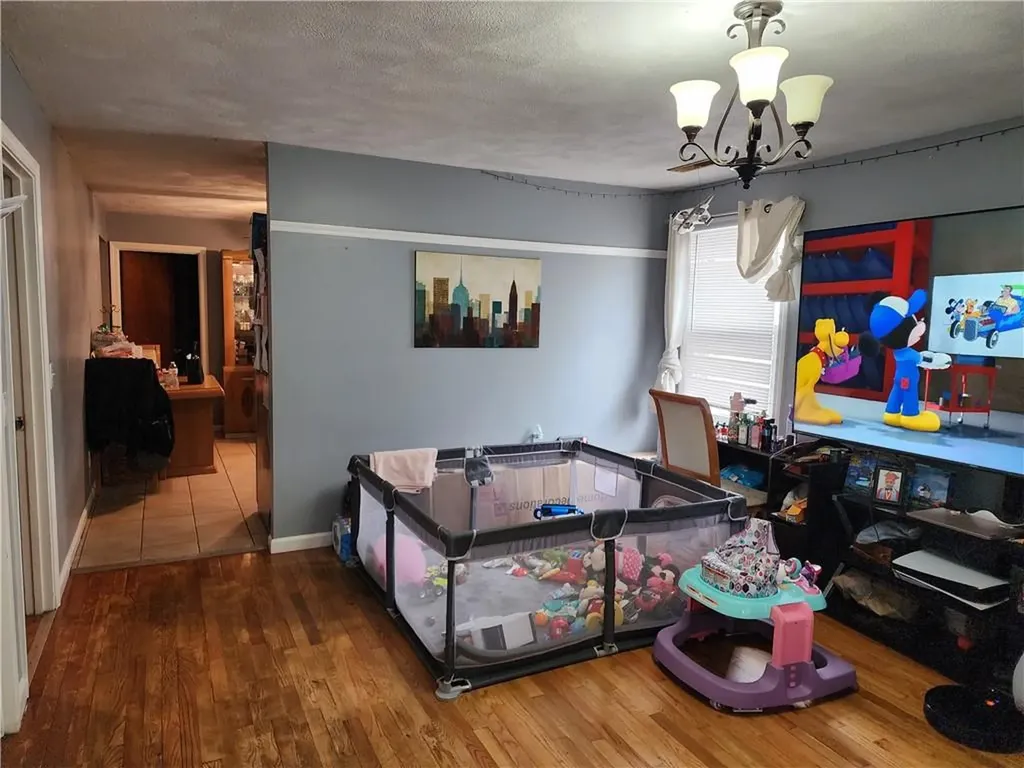 144 Daniel Avenue Providence RI 02909