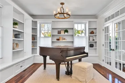 25 Asylum Road Warren RI 02885