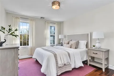 25 Asylum Road Warren RI 02885