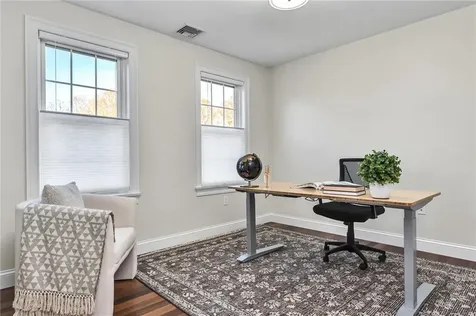 25 Asylum Road Warren RI 02885