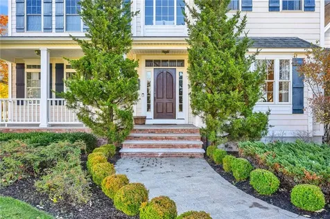 25 Asylum Road Warren RI 02885