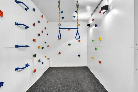 25 Asylum Road Warren RI 02885