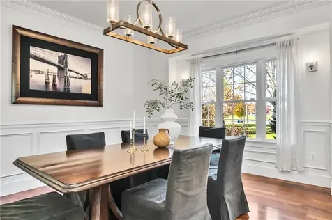 25 Asylum Road Warren RI 02885