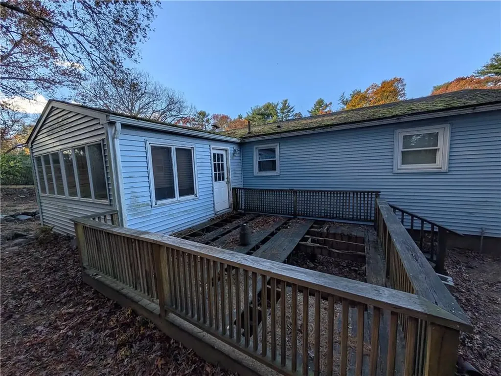 8 Grant Drive Coventry RI 02816