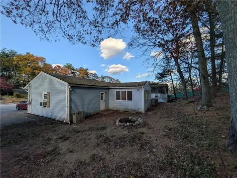 8 Grant Drive Coventry RI 02816